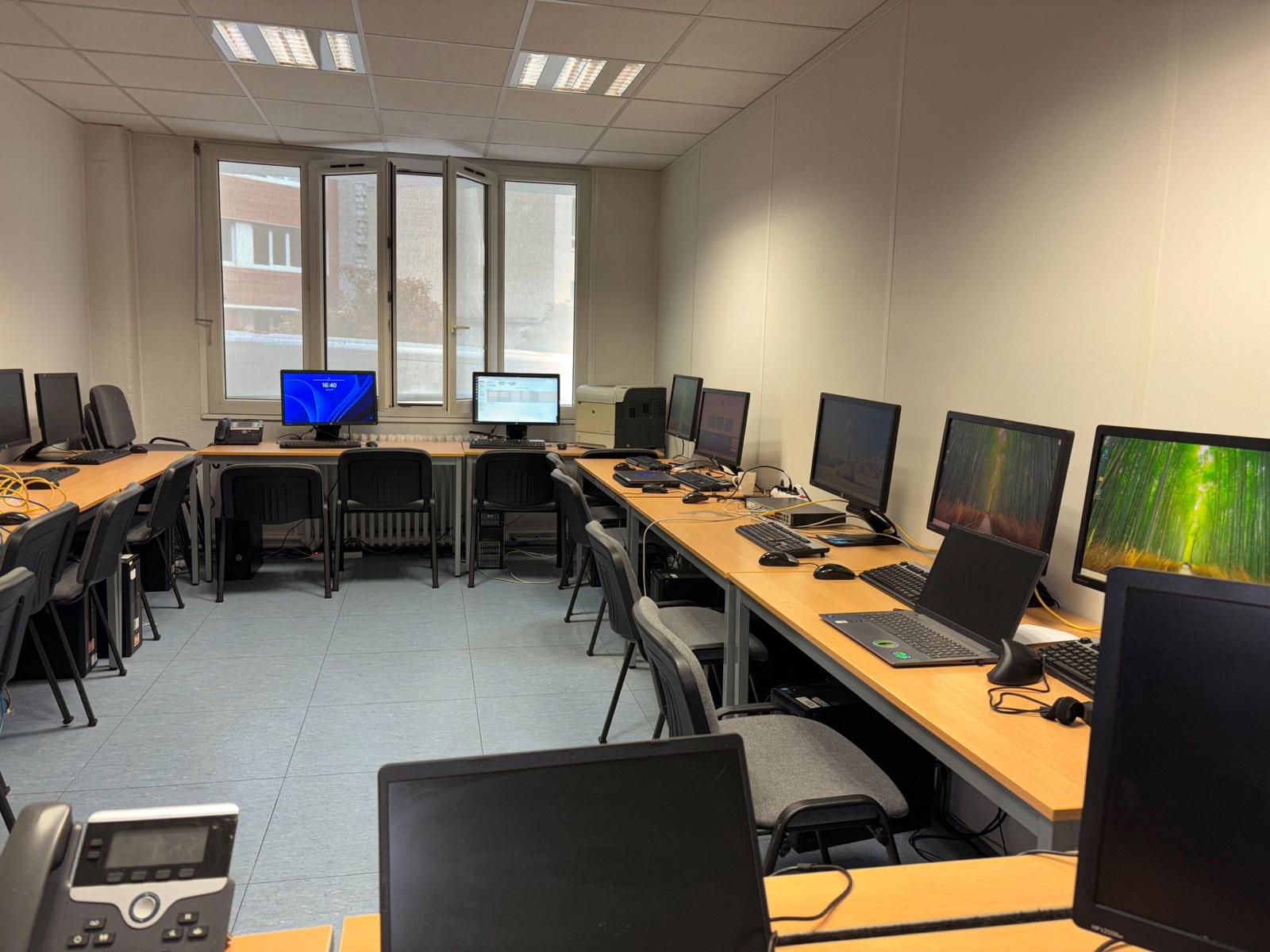 Salle informatique